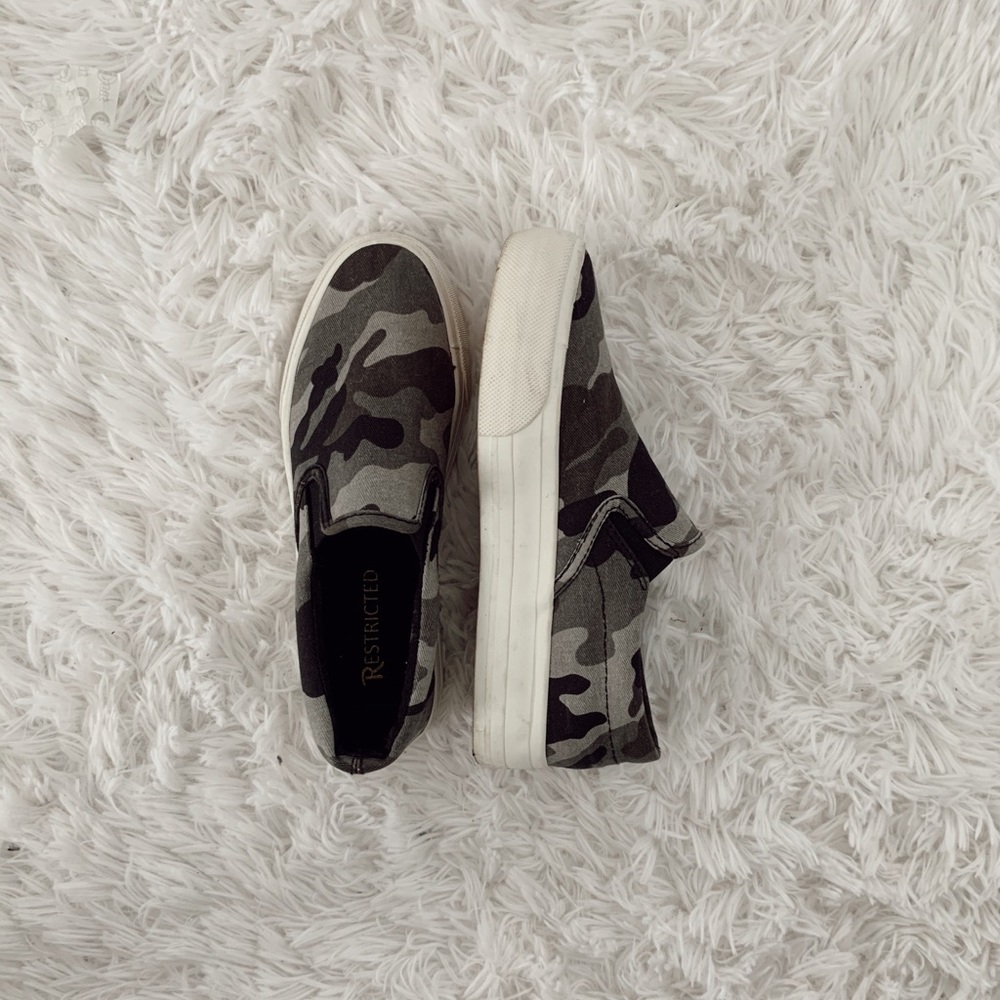 camouflage slip on platform sneakers